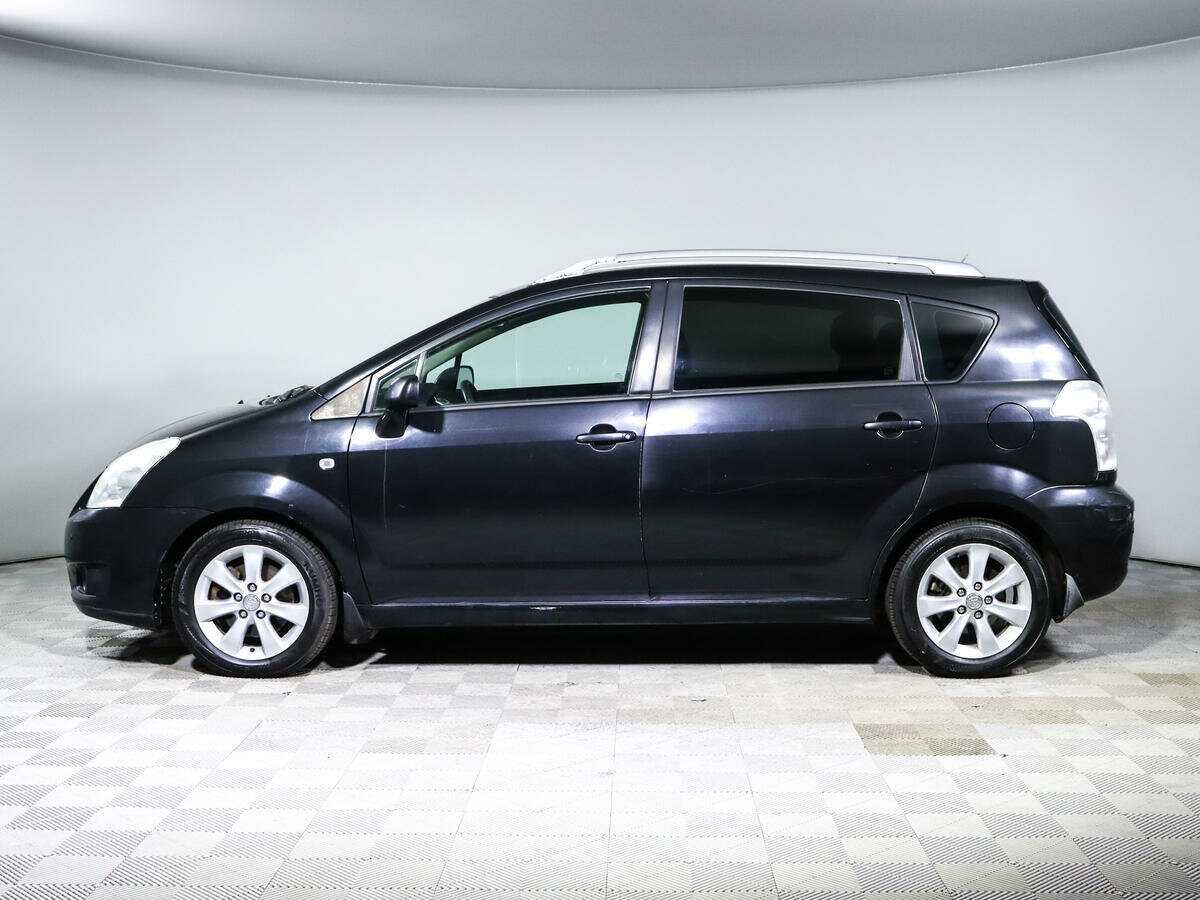 Toyota Corolla Verso с пробегом — 2007 год. Фото: #7