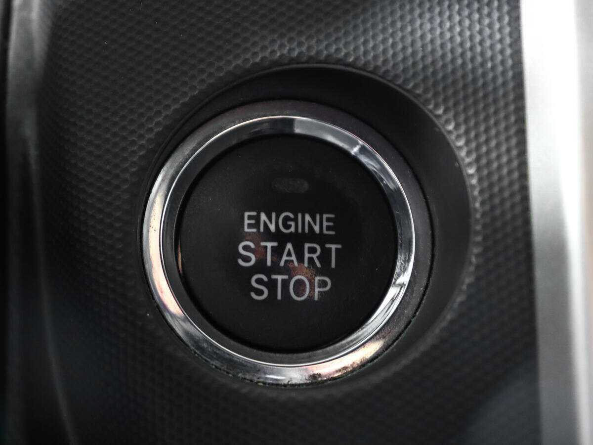 Toyota Corolla Verso с пробегом — 2007 год. Фото: #16