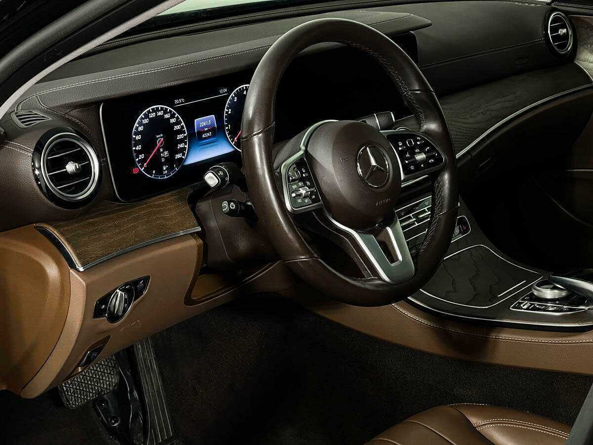 Mercedes-Benz E-Класс с пробегом — 2018 год. Фото: #12