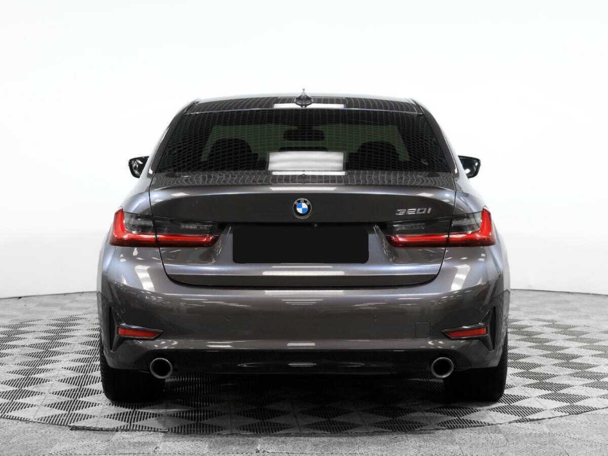BMW 3 серии с пробегом — 2020 год. Фото: #4