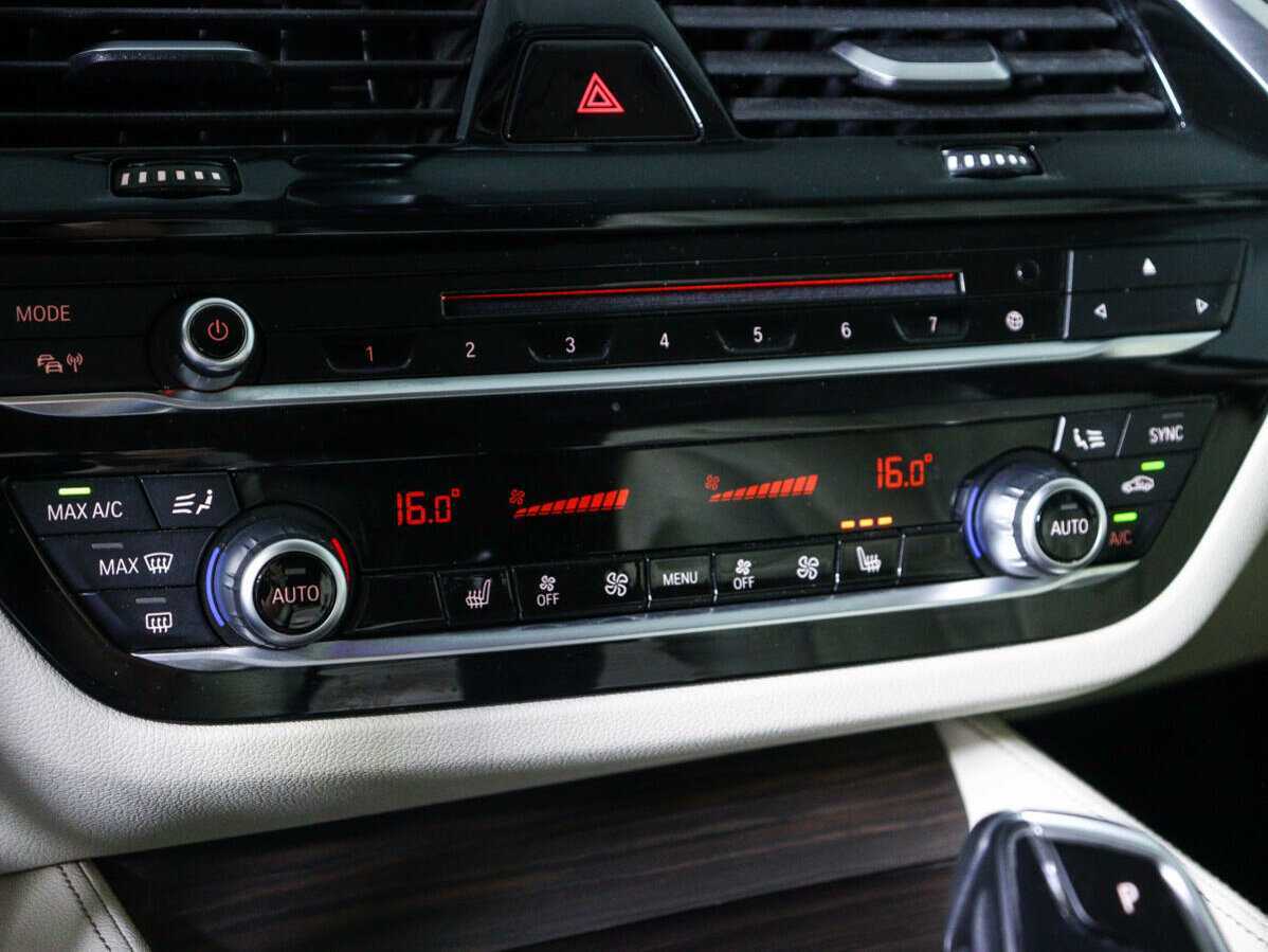 BMW 5 серии с пробегом — 2019 год. Фото: #12