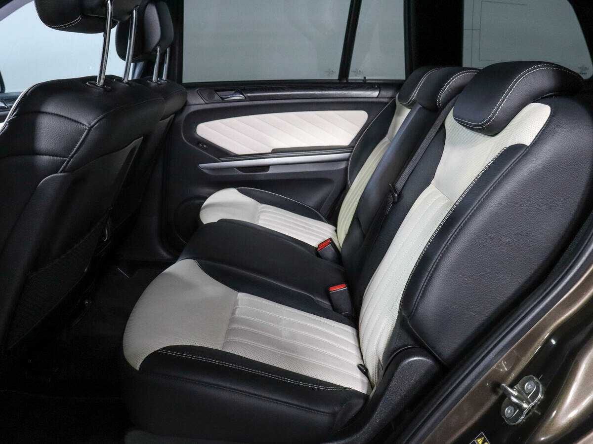 Mercedes-Benz GL-Класс с пробегом — 2012 год. Фото: #13