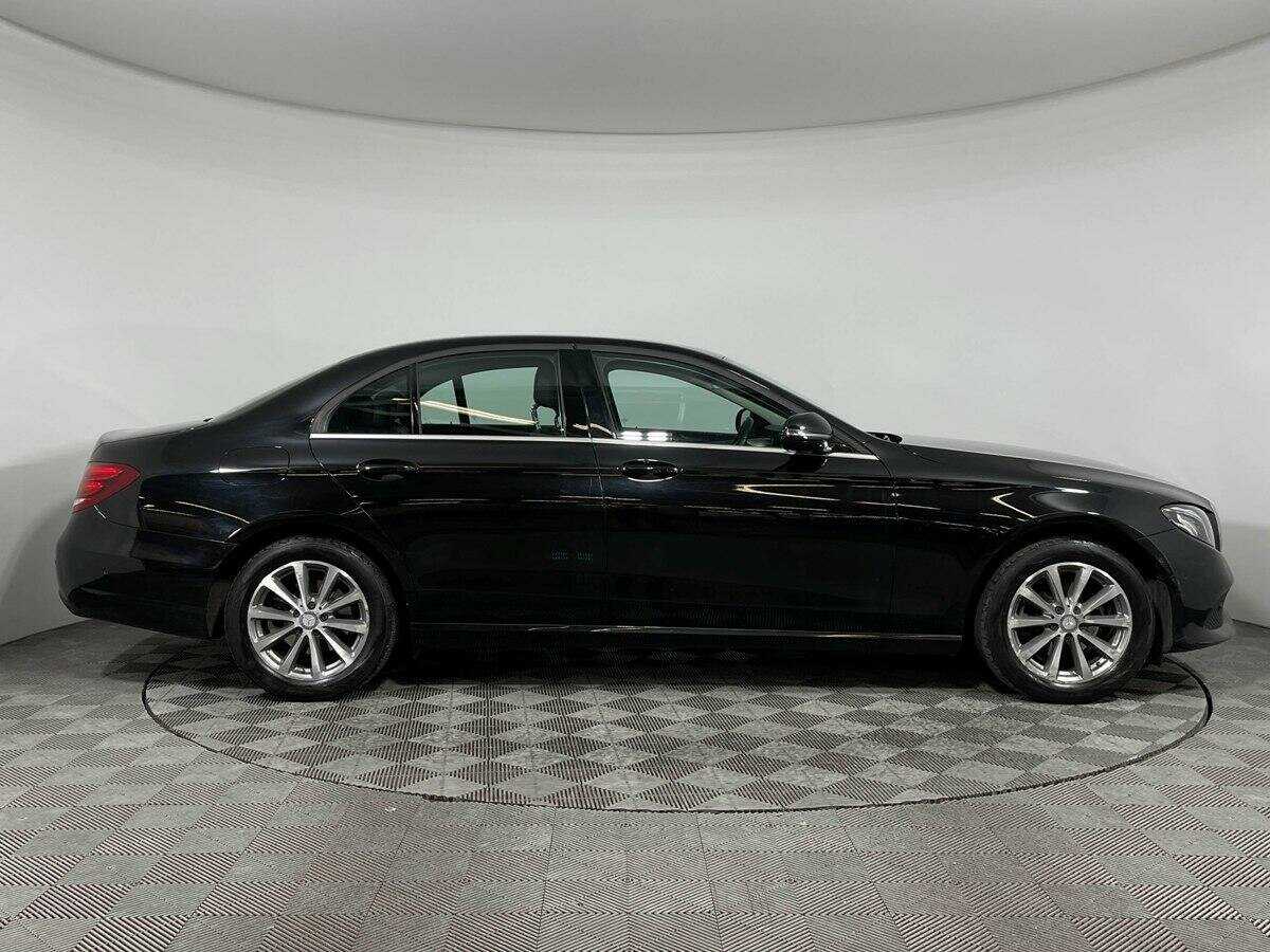 Mercedes-Benz E-Класс с пробегом — 2016 год. Фото: #2