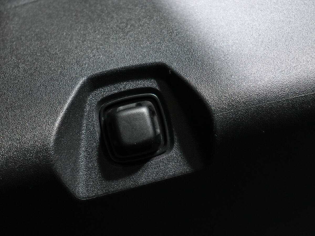 Volkswagen Touareg с пробегом — 2019 год. Фото: #12