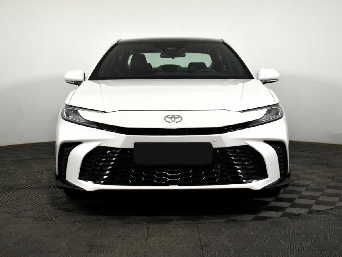 Toyota Camry с пробегом — 2024 год. Фото: #1