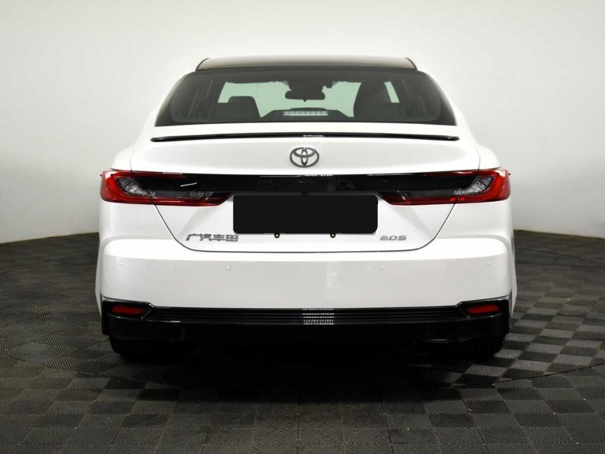 Toyota Camry с пробегом — 2024 год. Фото: #4