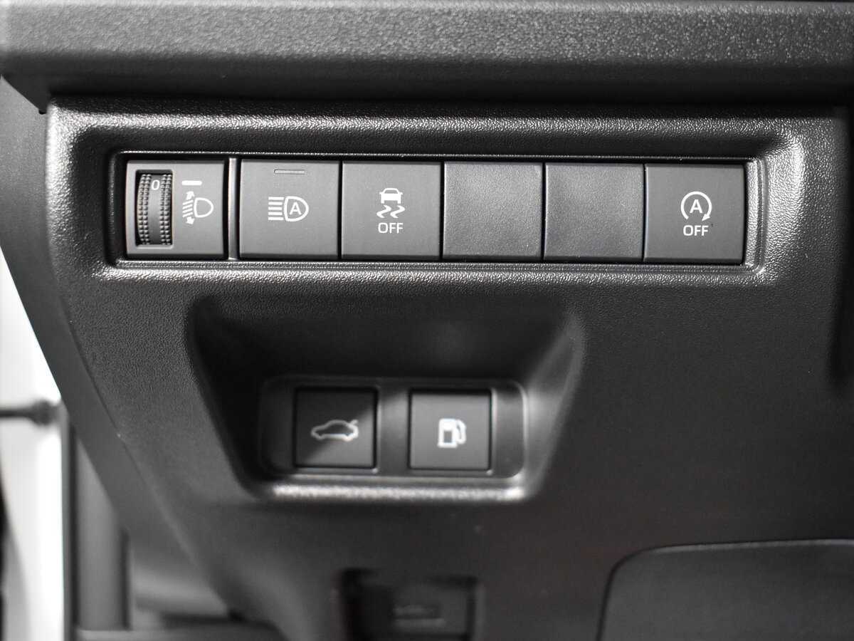 Toyota Camry с пробегом — 2024 год. Фото: #9