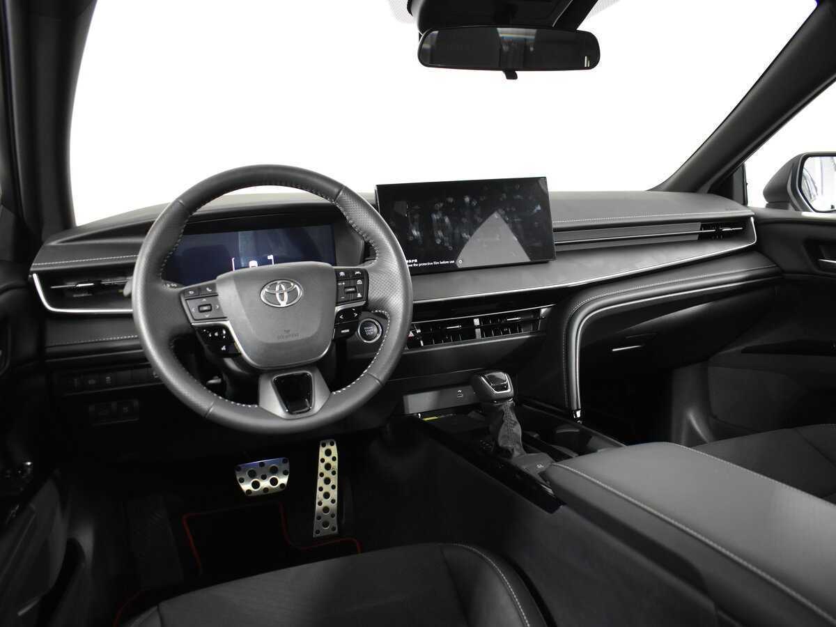 Toyota Camry с пробегом — 2024 год. Фото: #12