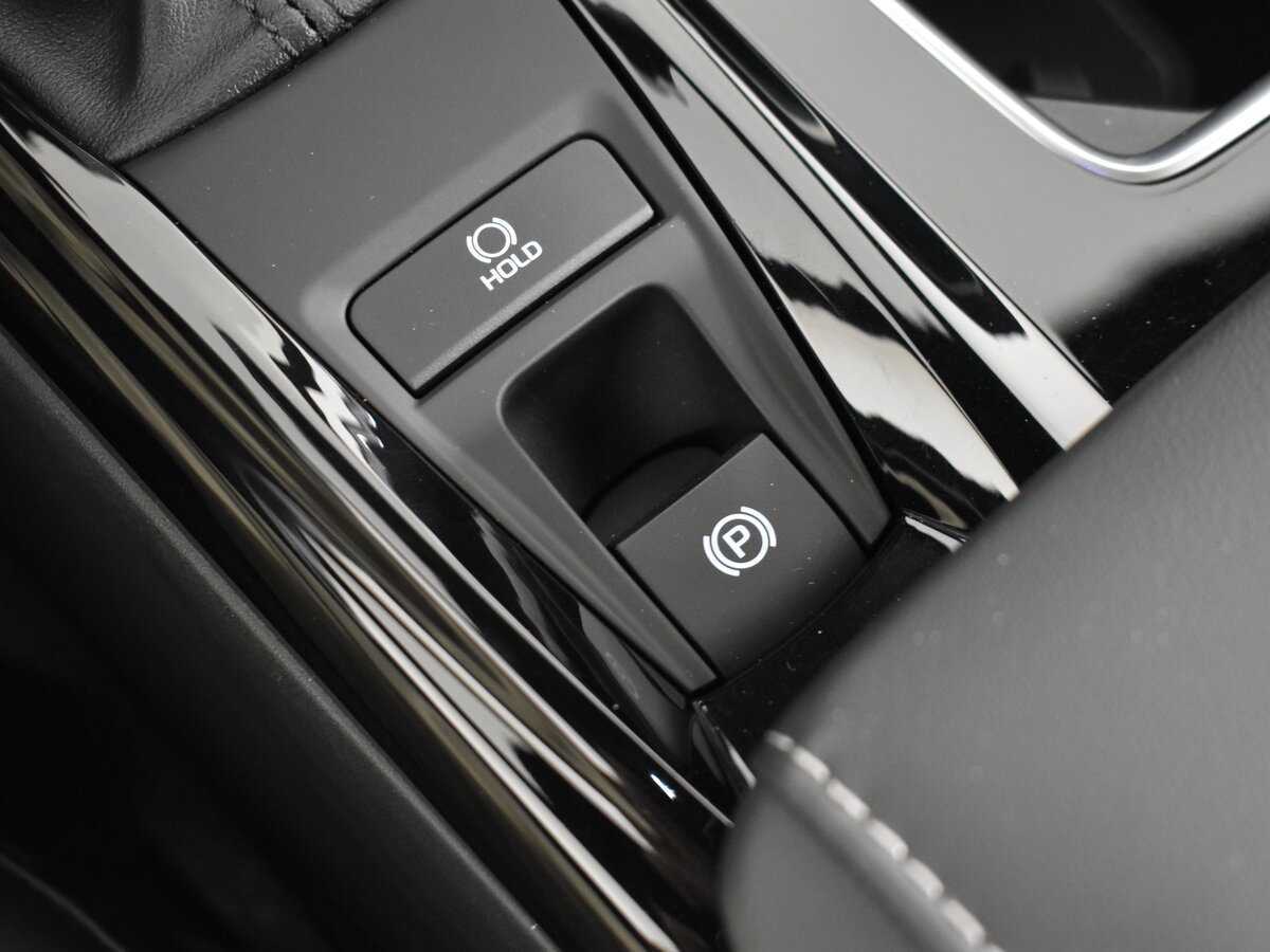 Toyota Camry с пробегом — 2024 год. Фото: #16