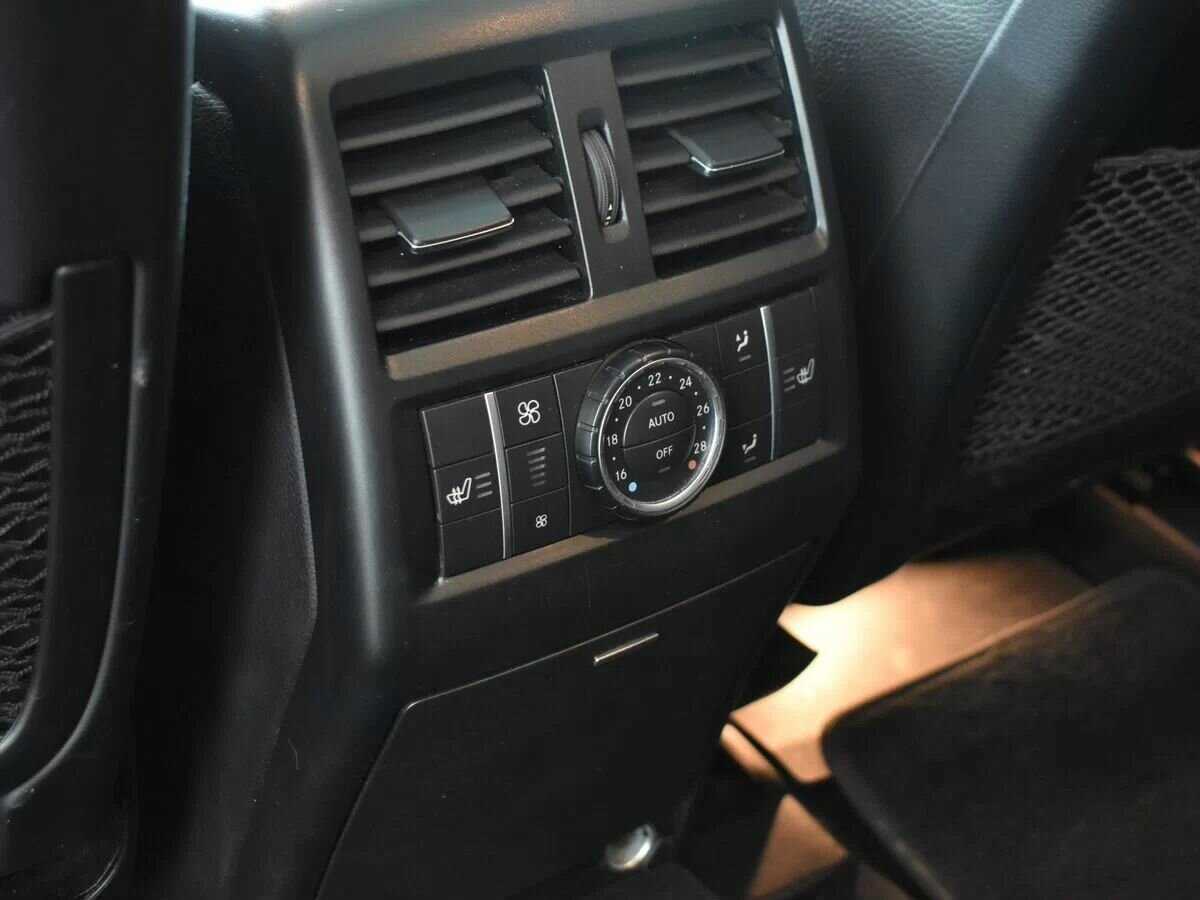 Mercedes-Benz GL-Класс с пробегом — 2013 год. Фото: #11