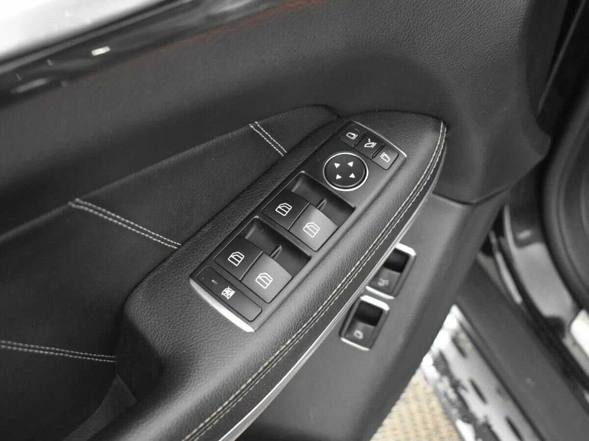 Mercedes-Benz GL-Класс с пробегом — 2013 год. Фото: #13