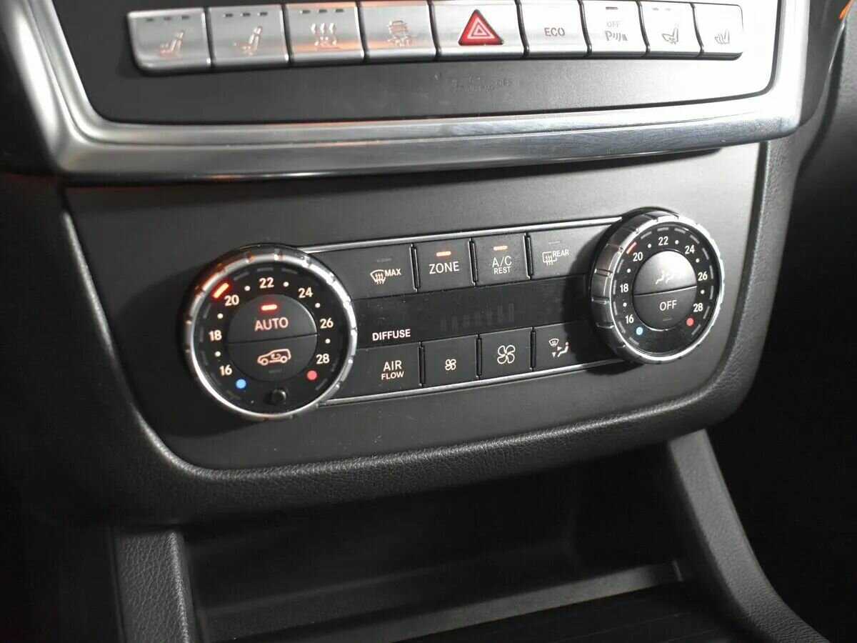 Mercedes-Benz GL-Класс с пробегом — 2013 год. Фото: #21