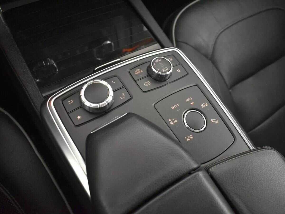 Mercedes-Benz GL-Класс с пробегом — 2013 год. Фото: #22