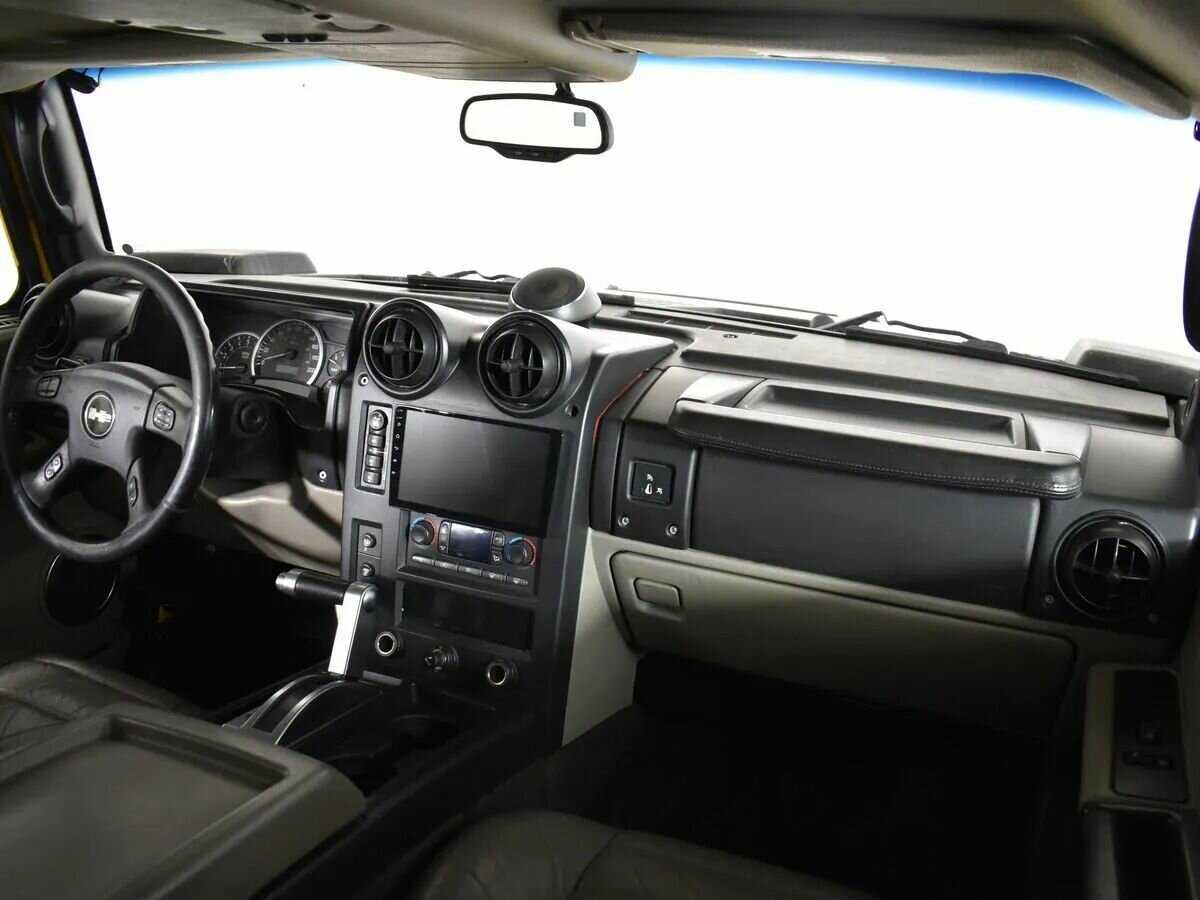 Hummer H2 с пробегом — 2005 год. Фото: #12