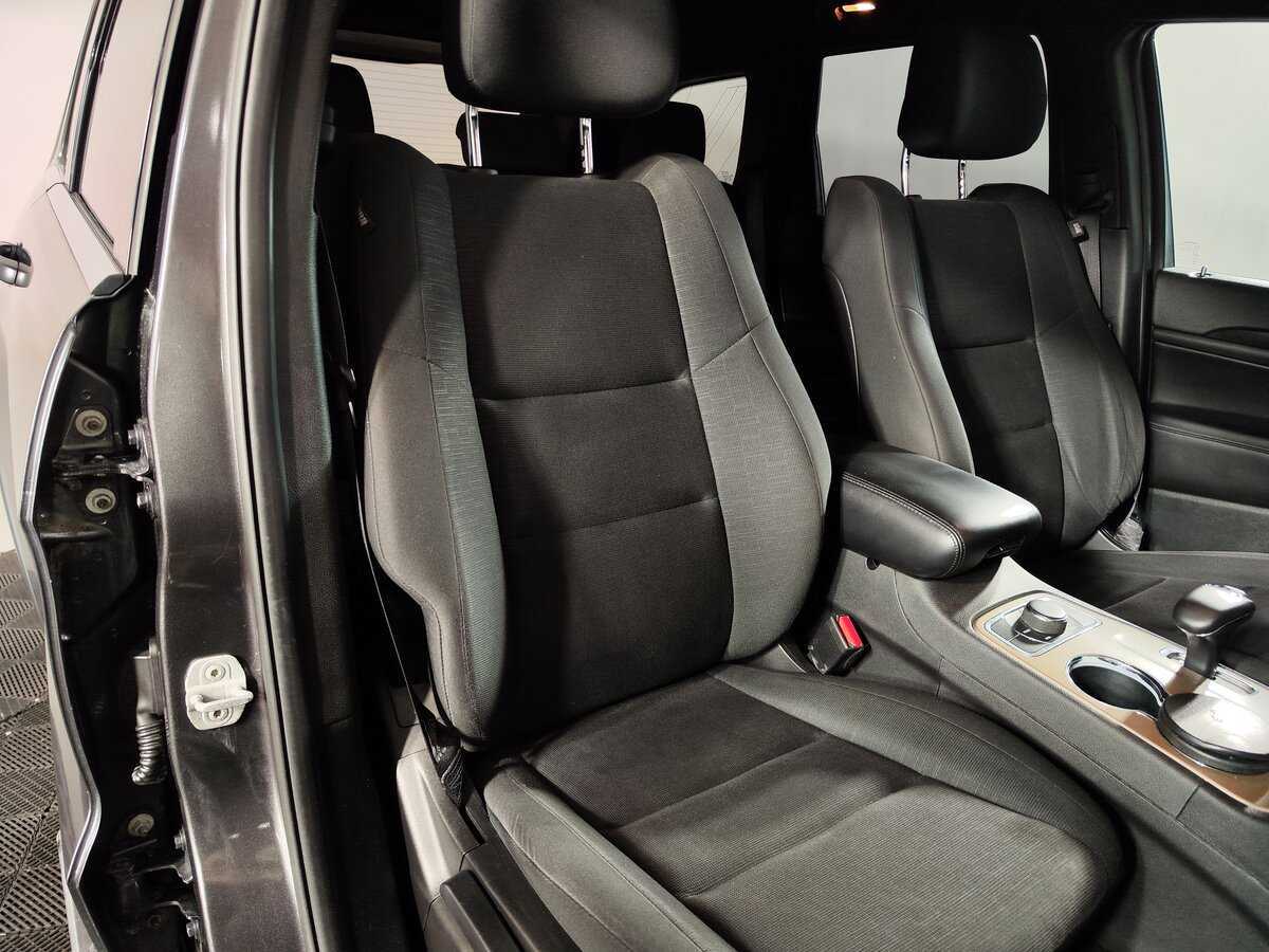 Jeep Grand Cherokee с пробегом — 2013 год. Фото: #22