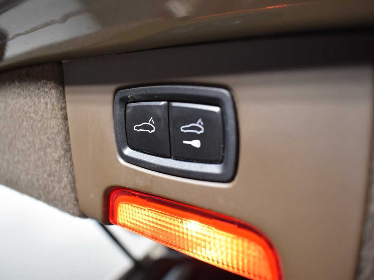 Porsche Cayenne с пробегом — 2015 год. Фото: #6