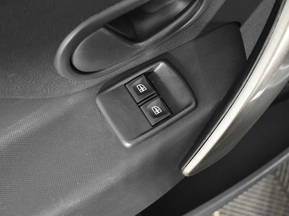 Renault Logan с пробегом — 2020 год. Фото: #7