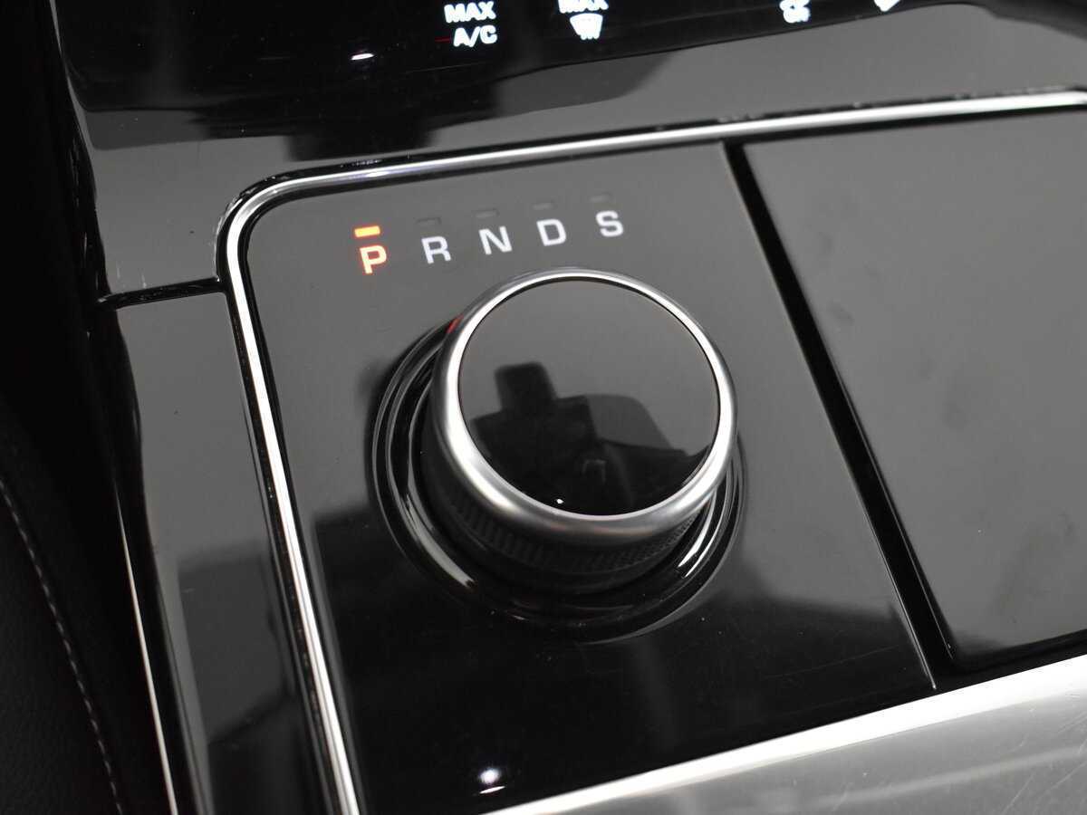 Land Rover Range Rover Velar с пробегом — 2018 год. Фото: #24