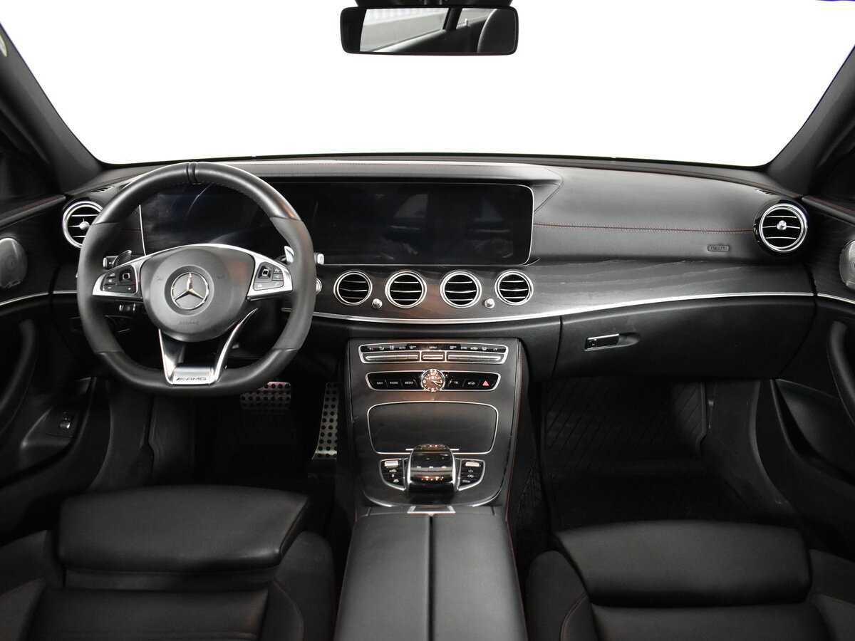 Mercedes-Benz E-Класс AMG с пробегом — 2018 год. Фото: #12