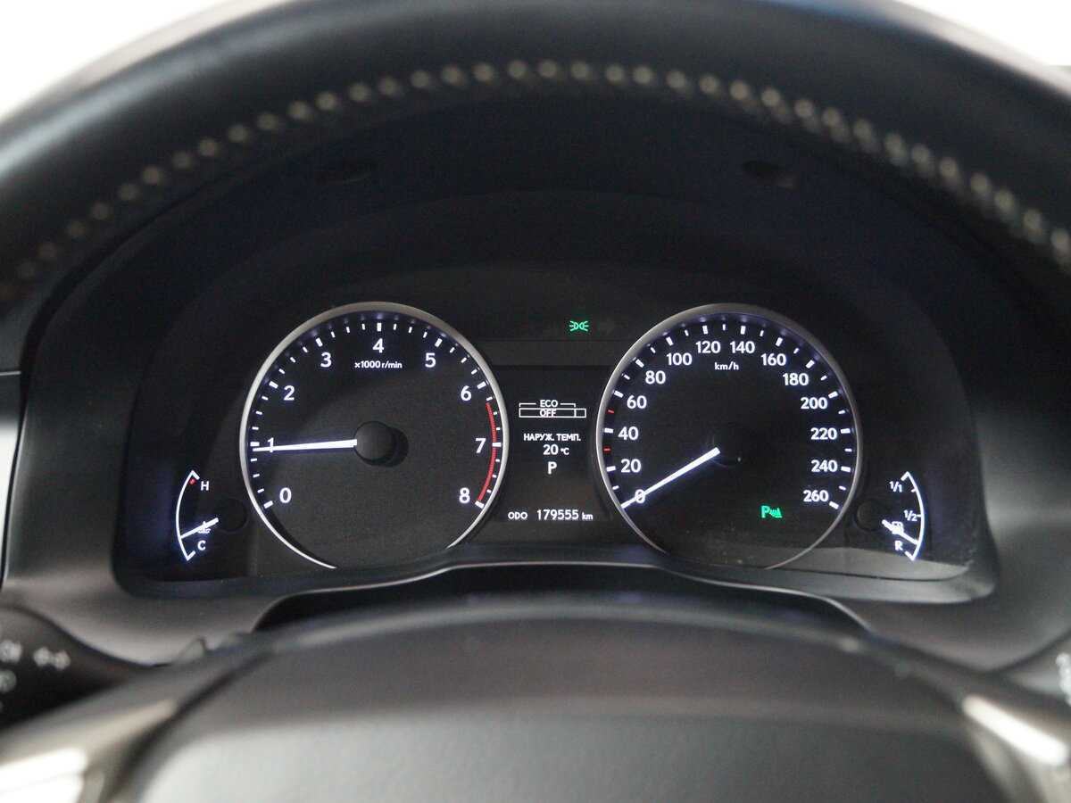 Lexus ES с пробегом — 2012 год. Фото: #14