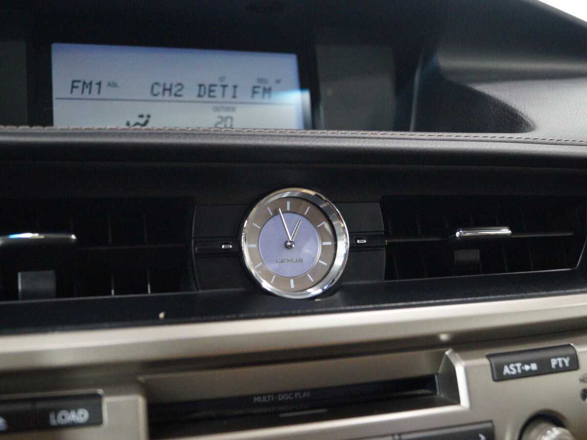 Lexus ES с пробегом — 2012 год. Фото: #16