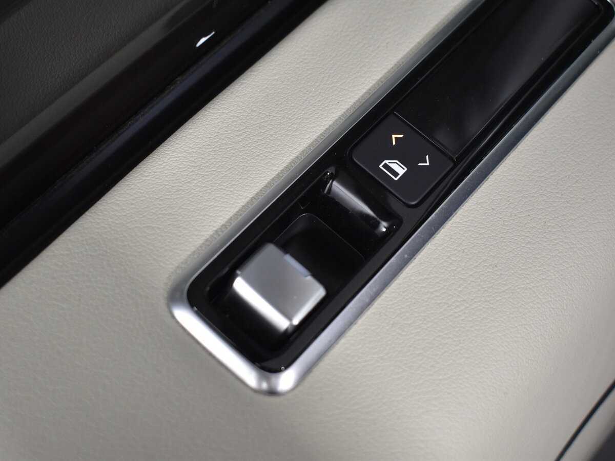 Land Rover Range Rover с пробегом — 2020 год. Фото: #8