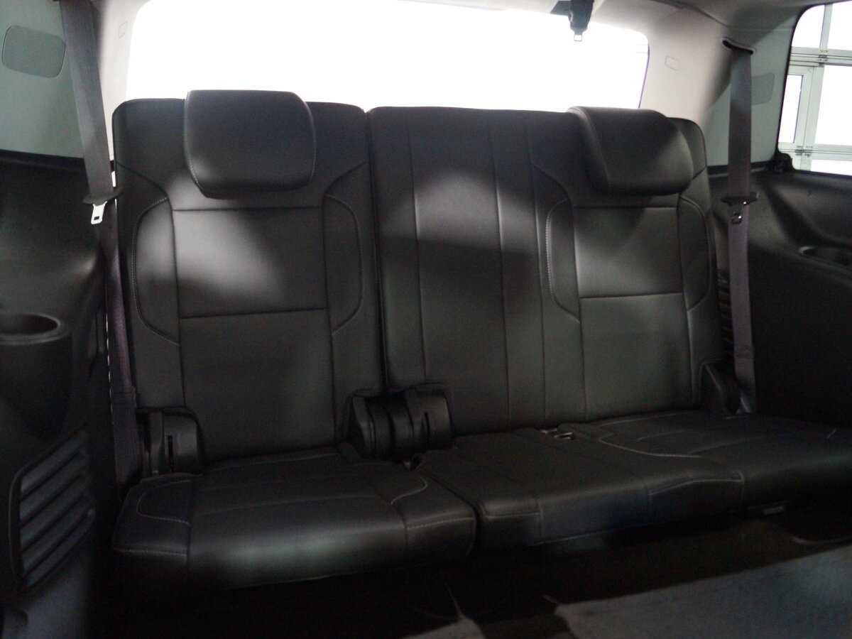 Chevrolet Tahoe с пробегом — 2016 год. Фото: #10