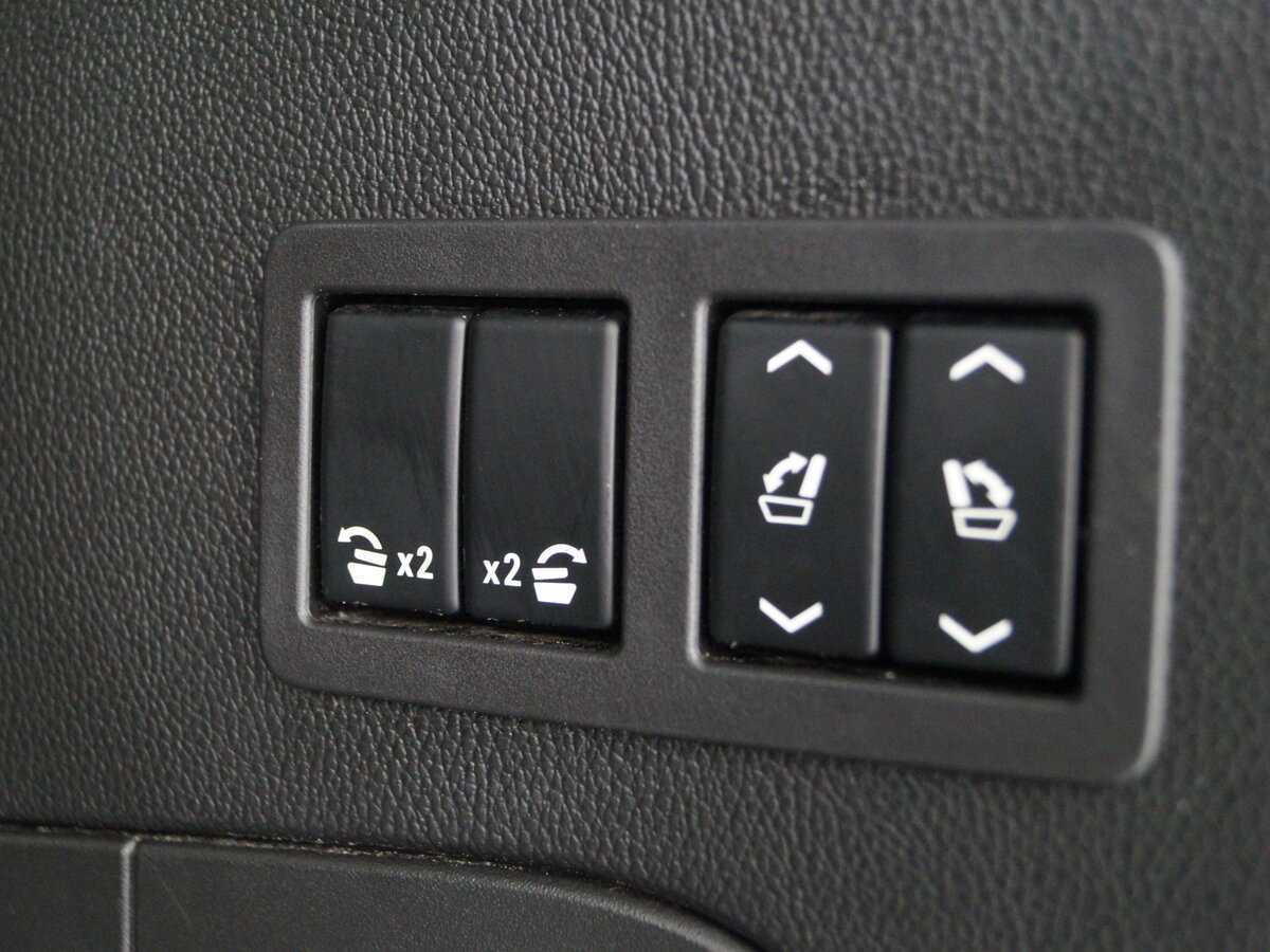 Chevrolet Tahoe с пробегом — 2016 год. Фото: #12