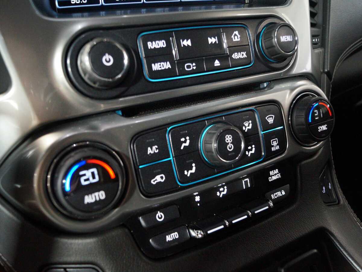 Chevrolet Tahoe с пробегом — 2016 год. Фото: #19