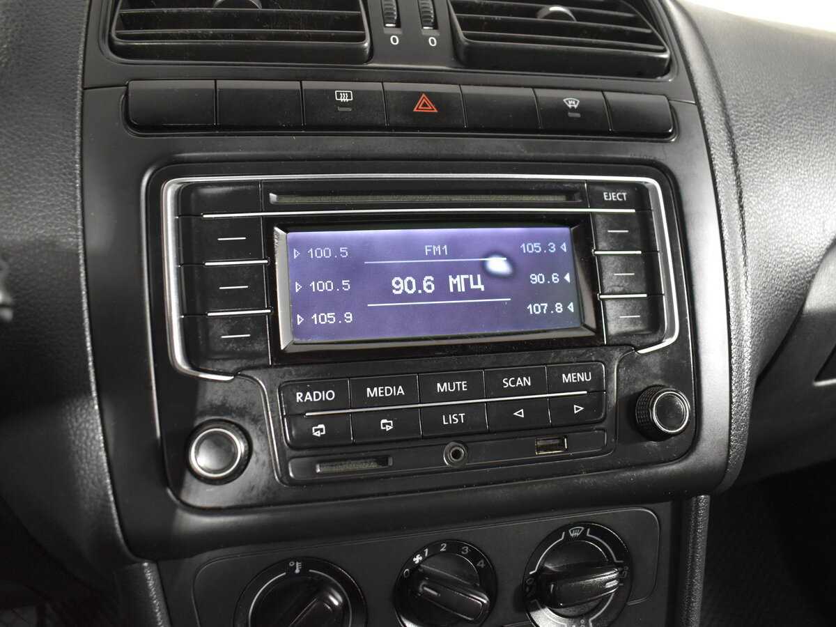 Volkswagen Polo с пробегом — 2019 год. Фото: #11