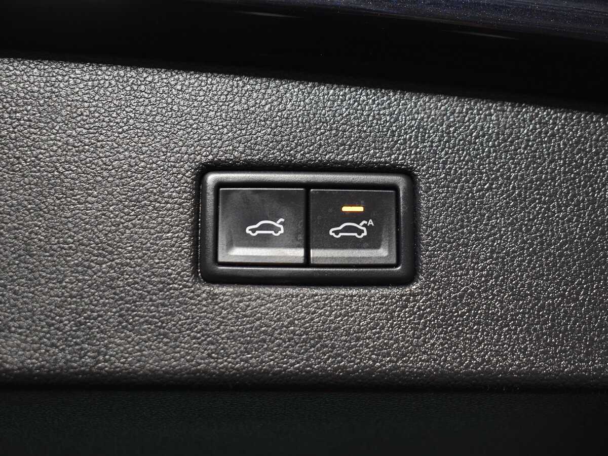 Volkswagen Tiguan с пробегом — 2018 год. Фото: #6