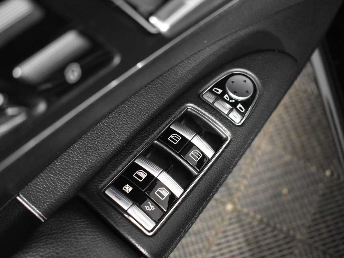 Mercedes-Benz S-Класс с пробегом — 2011 год. Фото: #11