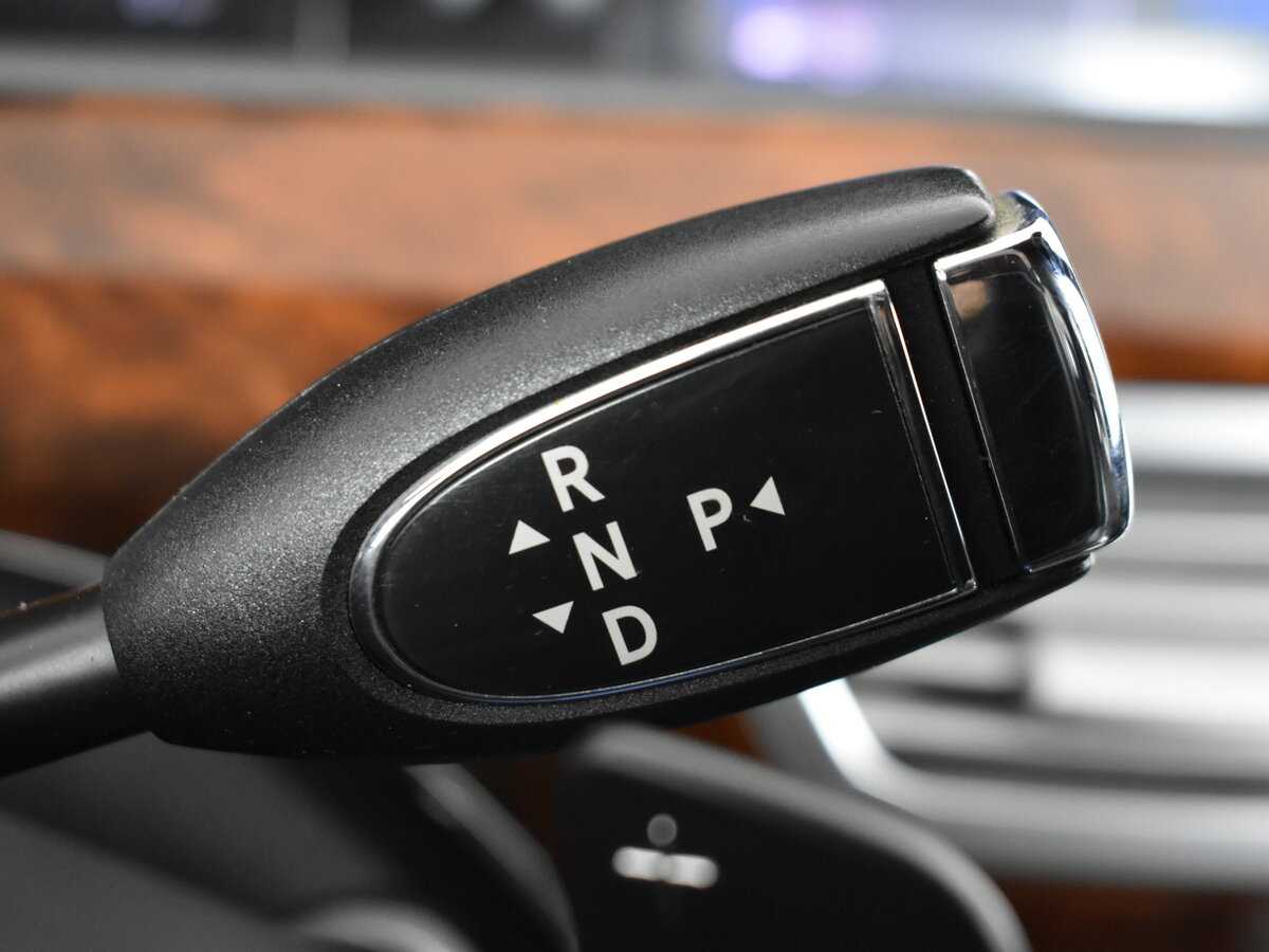 Mercedes-Benz S-Класс с пробегом — 2011 год. Фото: #17