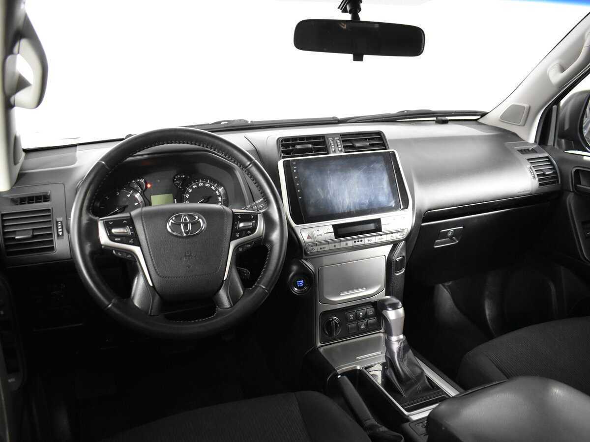 Toyota Land Cruiser Prado с пробегом — 2018 год. Фото: #13