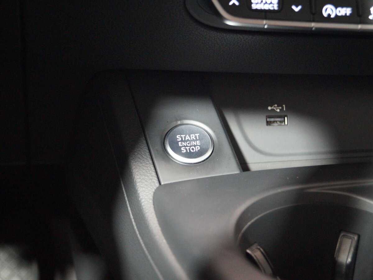 Audi A4 с пробегом — 2020 год. Фото: #23