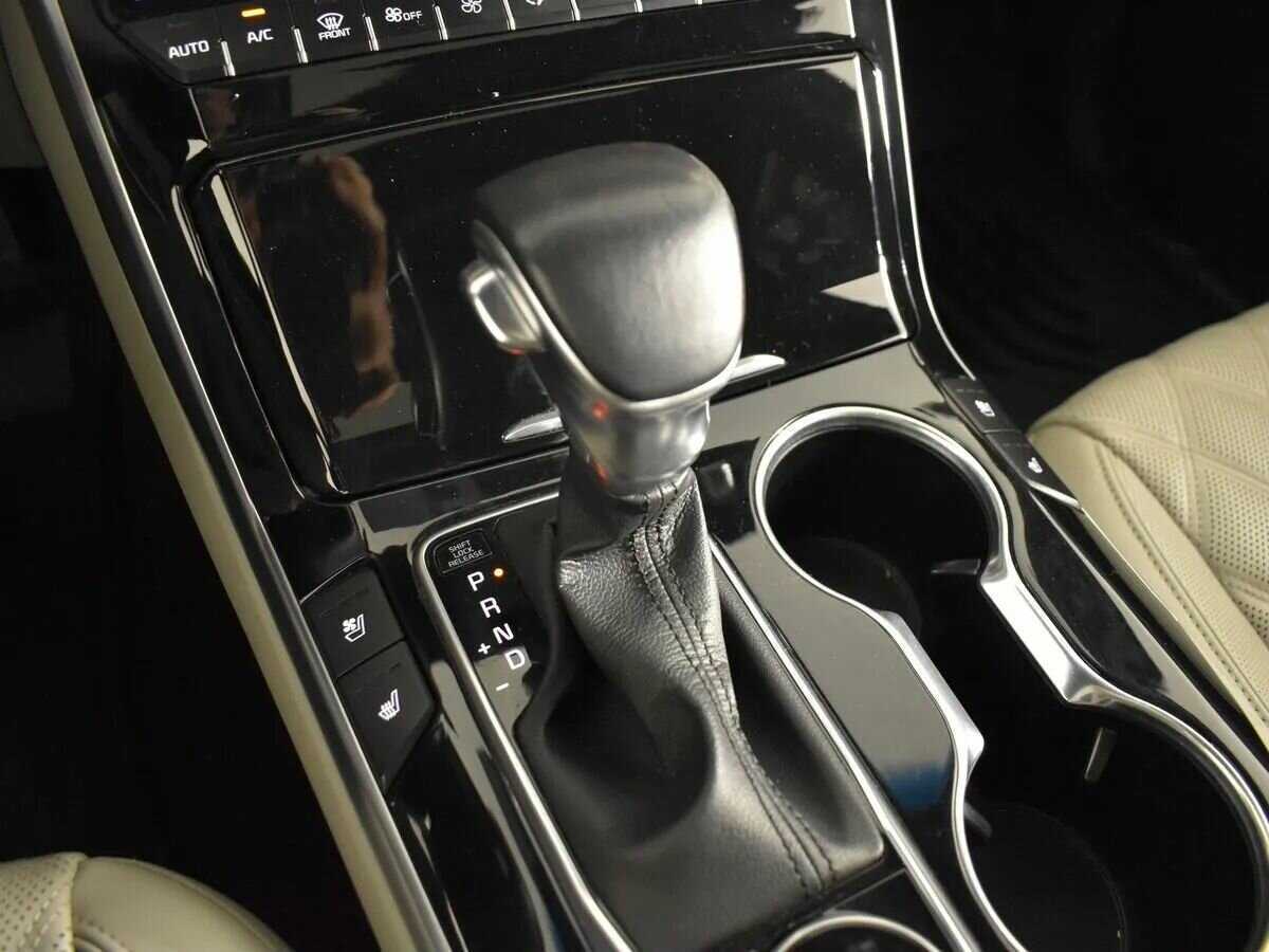 Kia Mohave с пробегом — 2019 год. Фото: #17