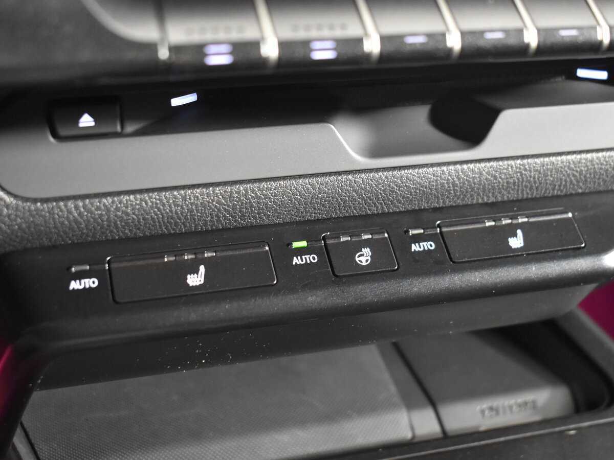 Lexus UX с пробегом — 2019 год. Фото: #13