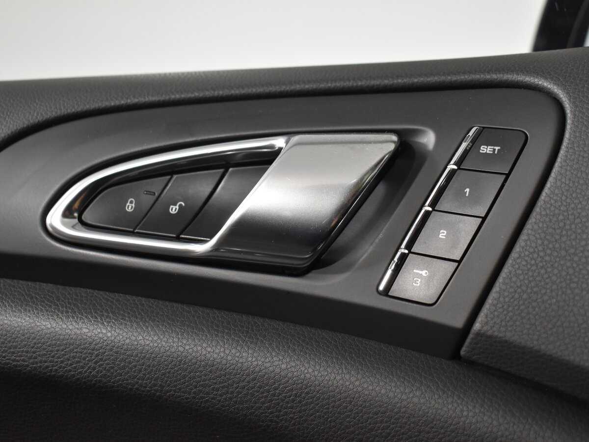 Porsche Cayenne с пробегом — 2013 год. Фото: #9