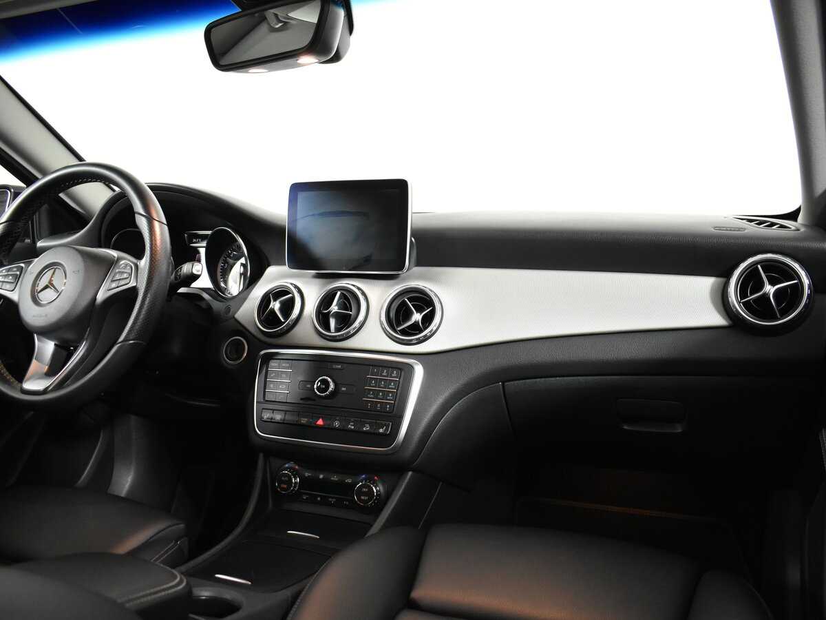 Mercedes-Benz GLA с пробегом — 2016 год. Фото: #10