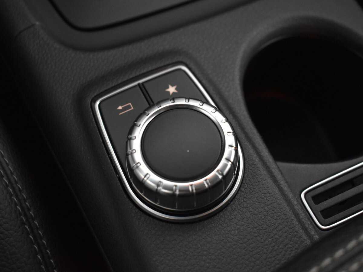 Mercedes-Benz GLA с пробегом — 2016 год. Фото: #11