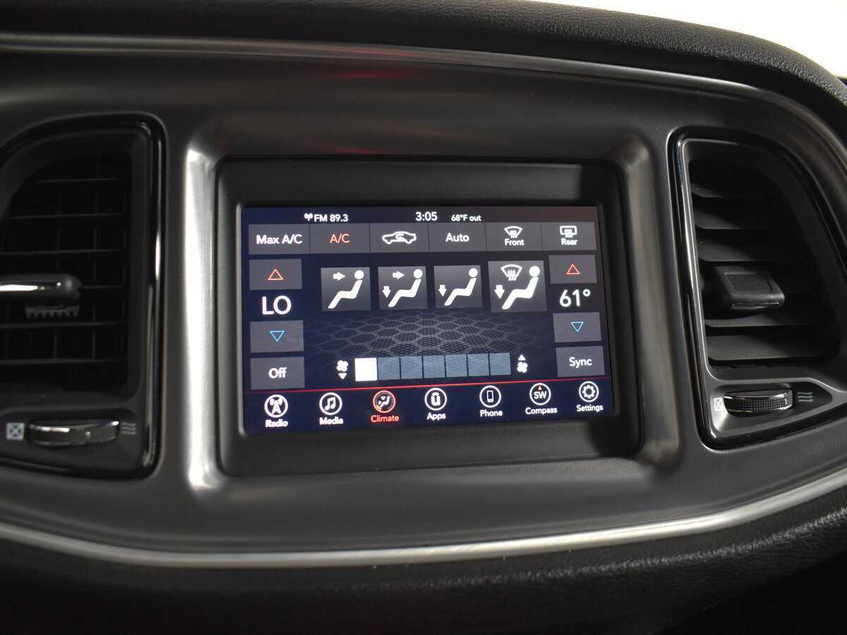 Dodge Challenger с пробегом — 2020 год. Фото: #16