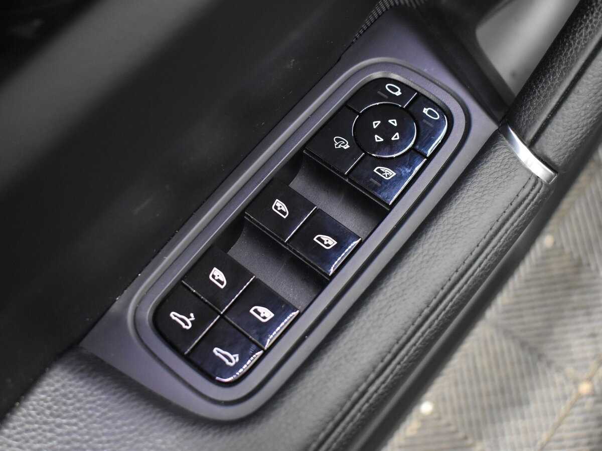 Porsche Cayenne с пробегом — 2018 год. Фото: #9