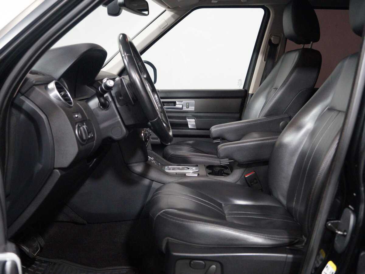 Land Rover Discovery с пробегом — 2015 год. Фото: #11