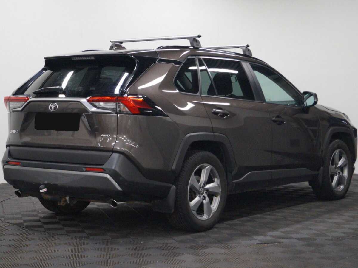Toyota RAV4 с пробегом — 2020 год. Фото: #3