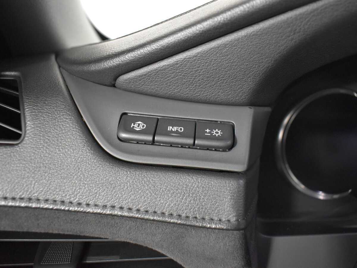 Cadillac Escalade с пробегом — 2018 год. Фото: #19