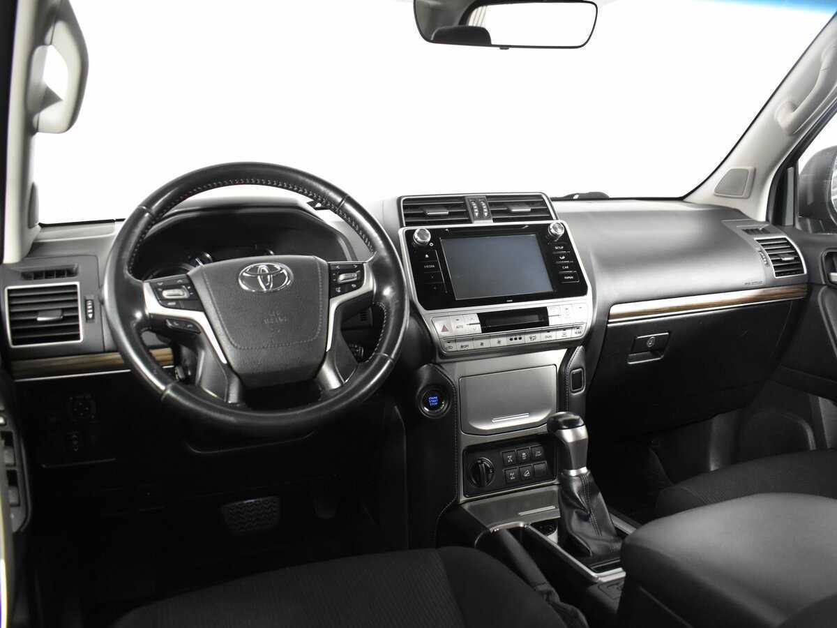 Toyota Land Cruiser Prado с пробегом — 2018 год. Фото: #12