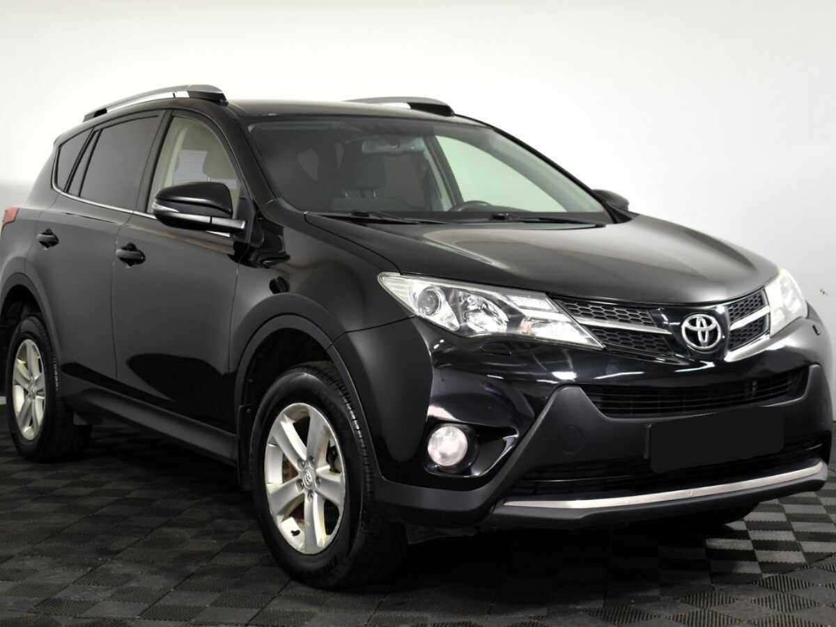Toyota RAV4 с пробегом — 2014 год. Фото: #2