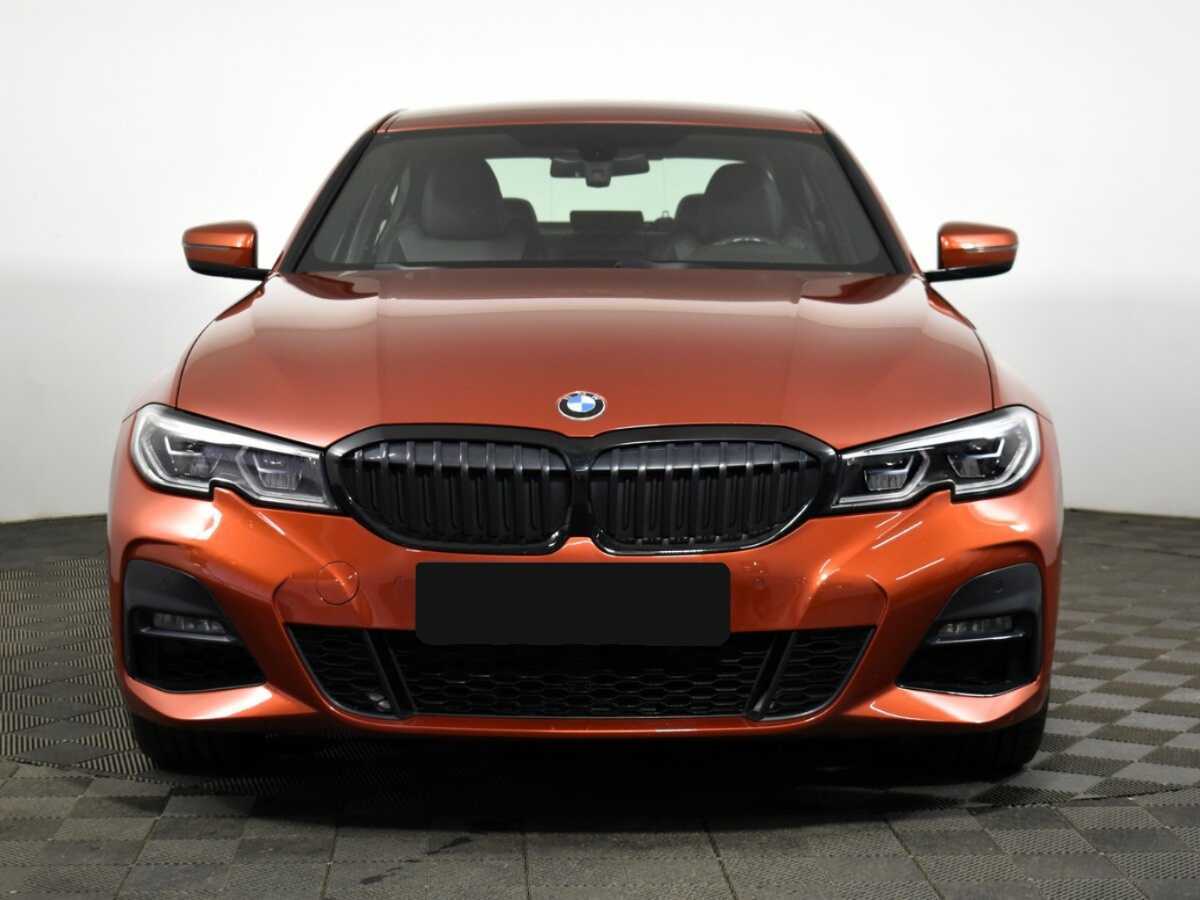 BMW 3 серии с пробегом — 2020 год. Фото: #1