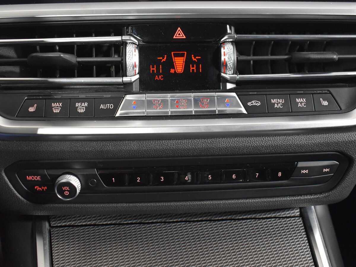 BMW 3 серии с пробегом — 2020 год. Фото: #13