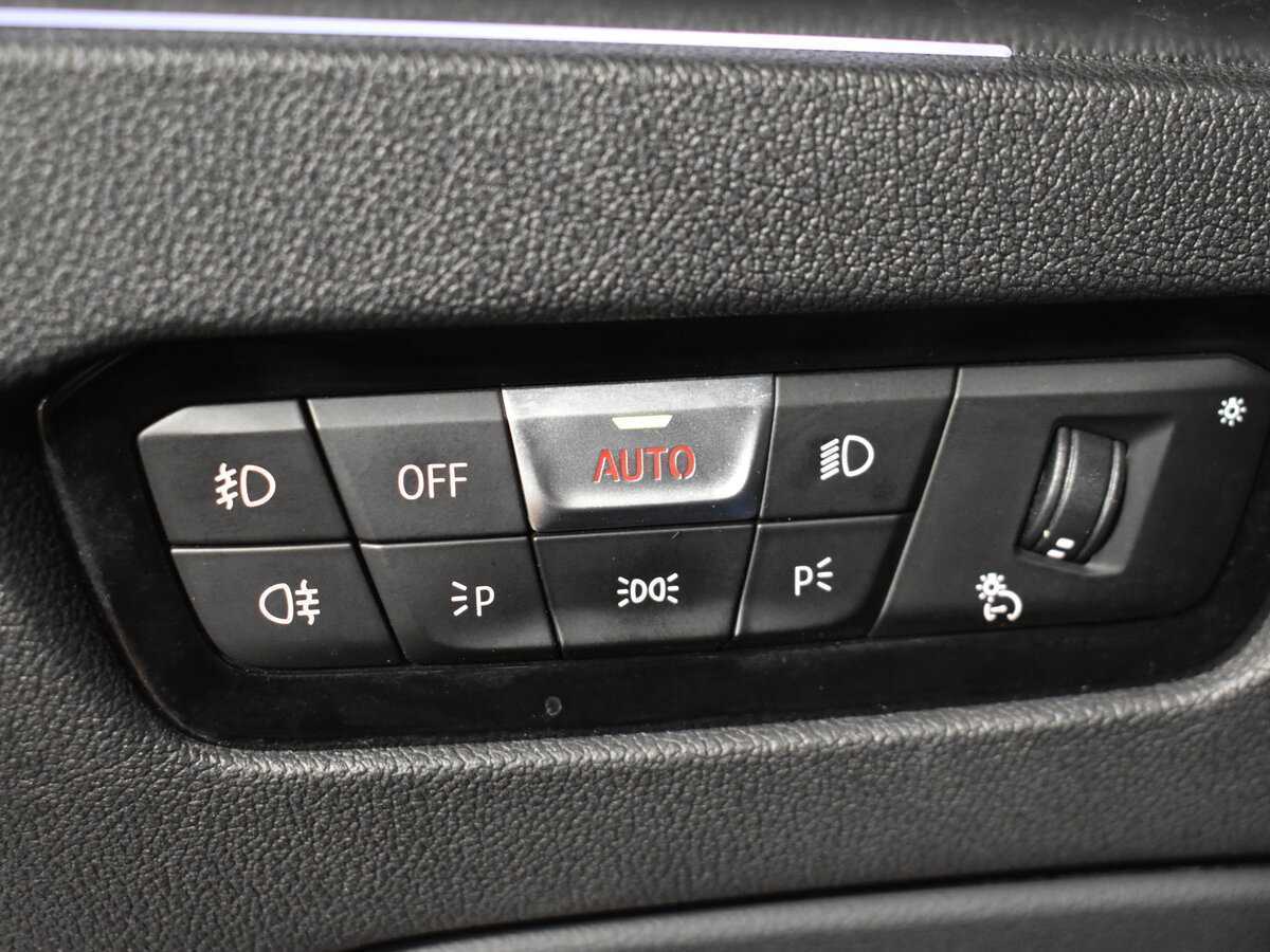 BMW 3 серии с пробегом — 2020 год. Фото: #16